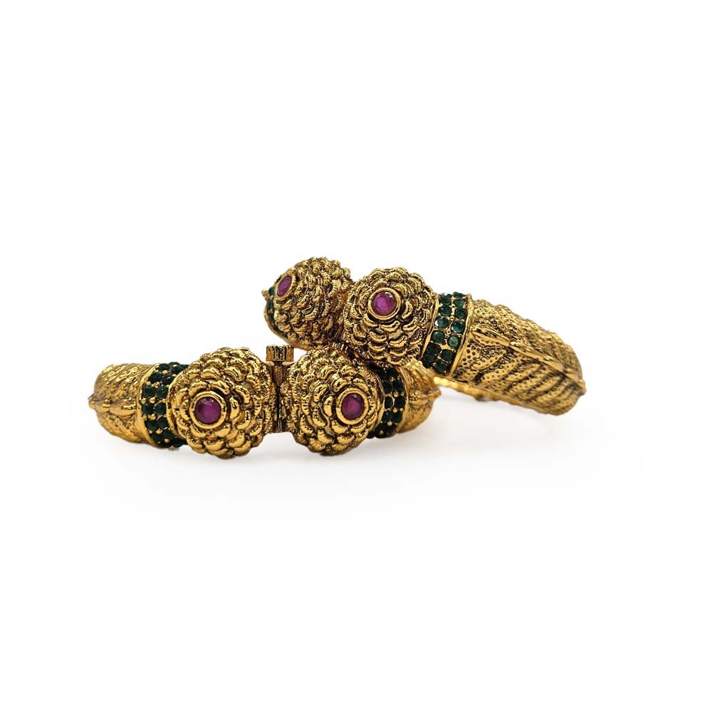 Traditional Gold Stone Kada – Floral Temple Design