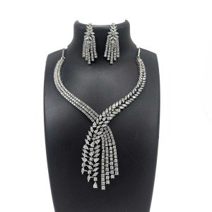 Crystal Tassel Necklace Set
